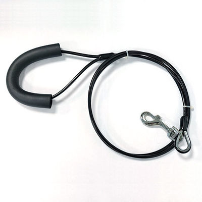 بند قلاده سیمی فولادی روکش دار PVC قابل تنظیم در فضای باز با دو قلاب برای سگ